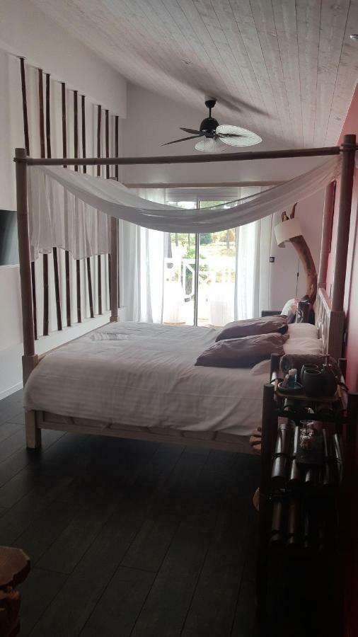 Bed and breakfast Bora Bora 2*
